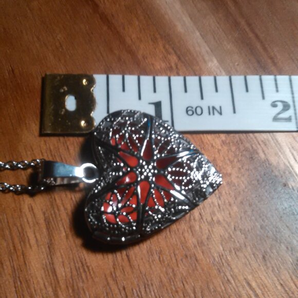 Openable Heart Stainless Steel Pendant Necklace - Picture 7 of 15